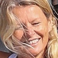 Simone Callahan Çıplak