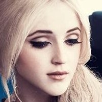 Skylar Radzion Çıplak