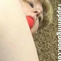Slut4werewolves Çıplak