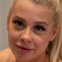 Sofia Hill Çıplak