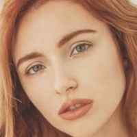 Sophia‘s Selfies Çıplak