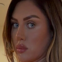 Sophie Eloise Çıplak