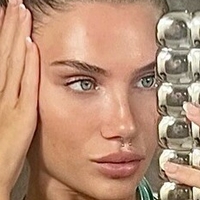 Sophie Nicole Çıplak