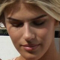 Sophie Schnur Çıplak