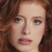 Sophie.srm Çıplak