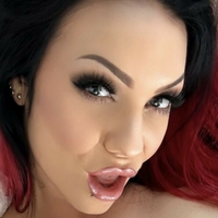 Starfucked Model Çıplak
