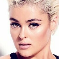 Stefania Ferraro Çıplak