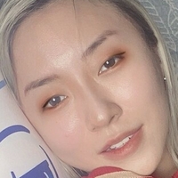 Stella Chu Çıplak