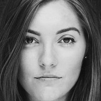 Stella Jones Çıplak