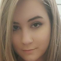stellz Çıplak