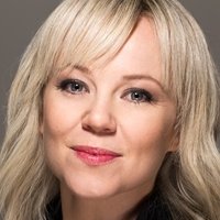 Suzannah McDonald Çıplak