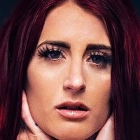 Tana Lea Çıplak