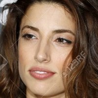 Tania Raymonde Çıplak