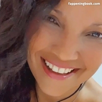 Tantrika Çıplak