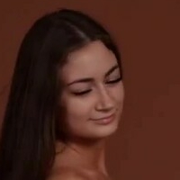 Tati Yoga Massage Girl Çıplak