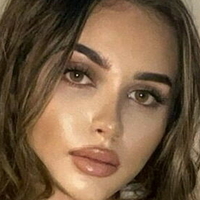 Tayler Hillss Çıplak
