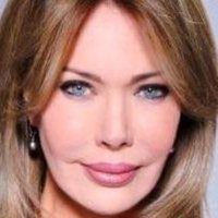 Taylor Hayes Çıplak