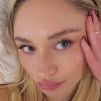 Taylor Hudson Çıplak