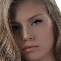 Taylor Malkov Çıplak