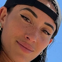 Techno DJ Çıplak