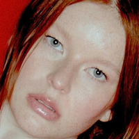 Thali Bouchard Çıplak