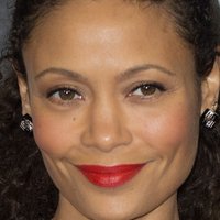 Thandie Newton Çıplak