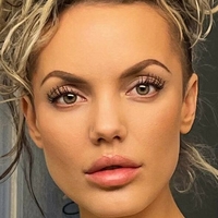 Thea Ulrich Çıplak