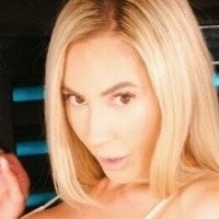 thelauraskyeofficial Çıplak