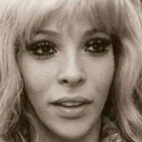 Thelma Tixou Çıplak