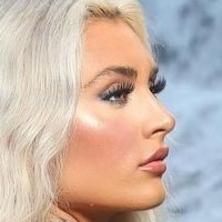 Tiffany Stratton Çıplak