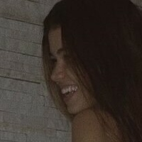 Tília Çıplak