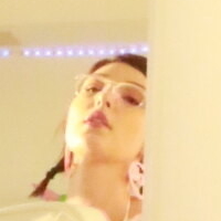Tirzah Morelle Çıplak
