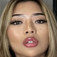 Trans Ladyboy Lily Çıplak