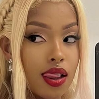 Tsholo Teebaby Çıplak