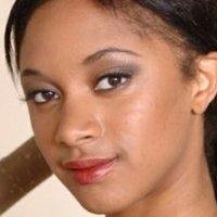 Tyra Moore Çıplak