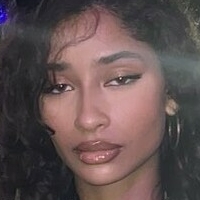 Valerie Batalla Çıplak