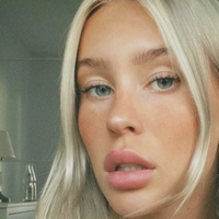 Vanessaalaura Çıplak
