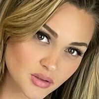 Vera Lively Çıplak