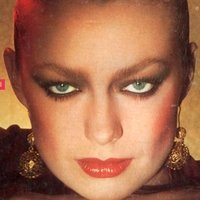 Vibeke Knudsen Çıplak