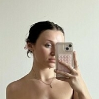 Vicanne Çıplak