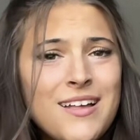 Vici Çıplak