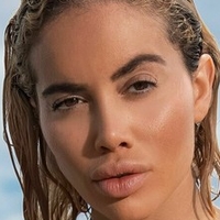 Victoria June Çıplak