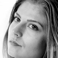 Victoria Mintz Çıplak