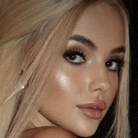 Victoria Real Beauty Çıplak