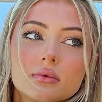 Victoria Rozmajzl Çıplak