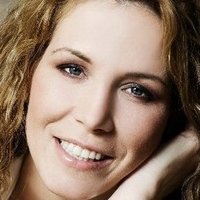 Viktoria Gyulai Çıplak