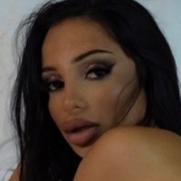 Violeta Cvetanova Çıplak