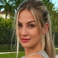 Vitoria Nicolau Çıplak