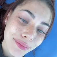 Vivi Olix Çıplak
