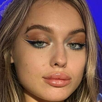 vvanessa_v Çıplak